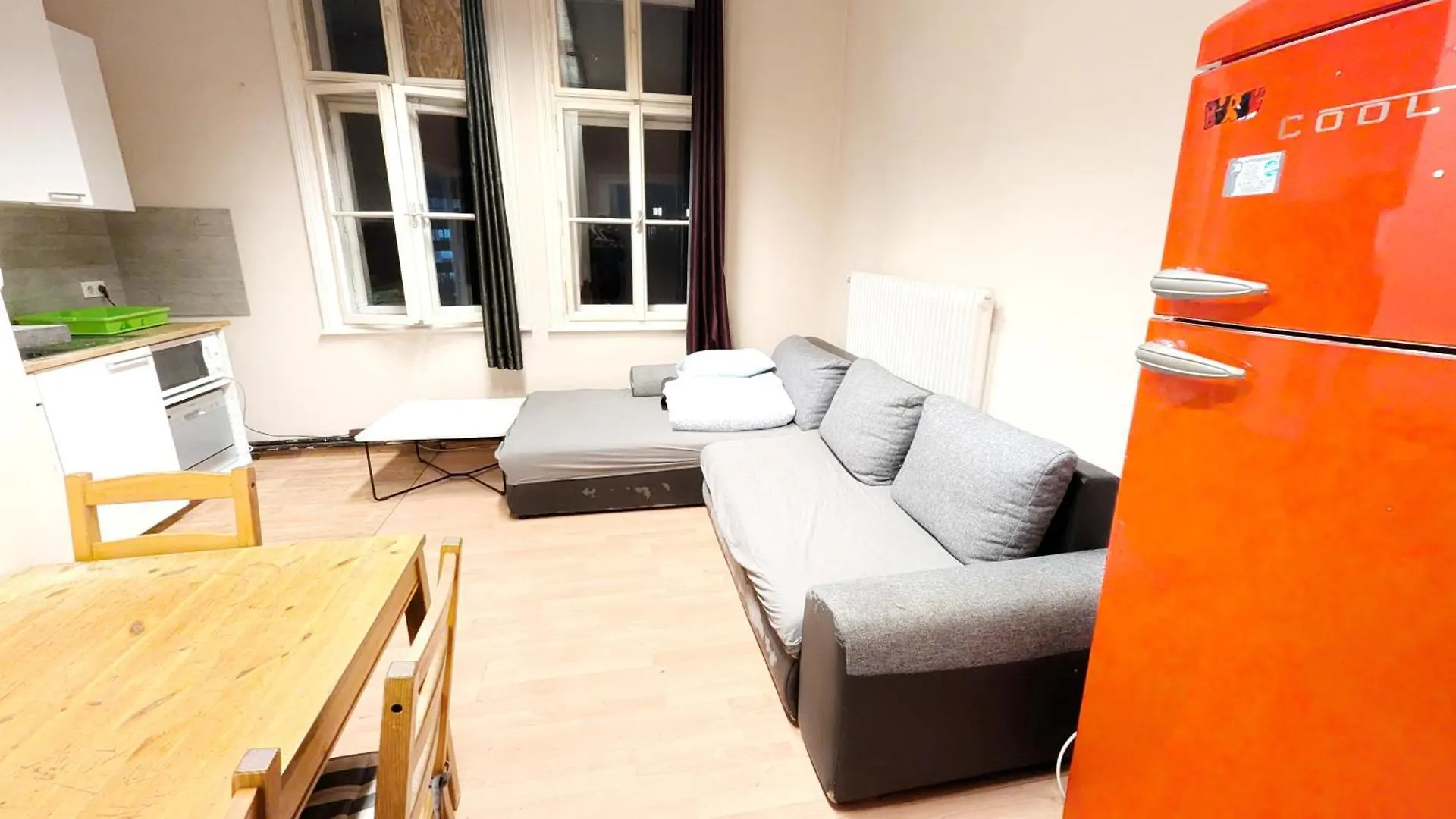 Spacious Apartments For Group Stays - 15 Min From Airport & City Center, 5 Min From Vienna Main-Bus Station 0*,  Austria